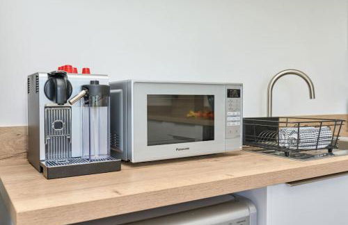 The Penthouse In Bonchurch By Greenstay Serviced Accommodation - Stunning 3 Bed Apt With Sea Views & Parking - Perfect for Families, Small Groups & Business Travellers - Dog Friendly - Fast Wi-Fi - 1000 Mbps - Close To Ventnor & Shanklin - 5 mins To Beach - Foto 9