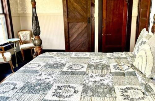 The Bonnet House - Photo 27