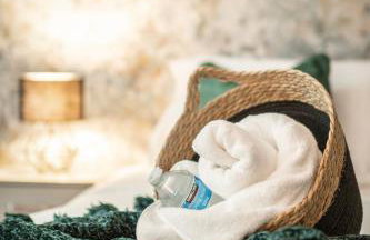 Stylish 5Bedroom Getaway in Quiet Mildenhall Area - Photo 32