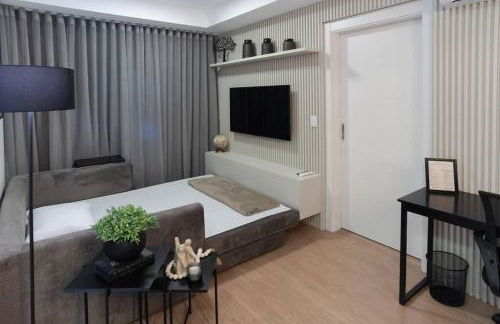 Luxo na Gleba com ar na sala e quarto, lava e seca e academia - Foto 2