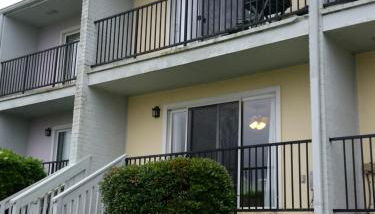 Marina Townhouse at Oak Glenn - Foto 2