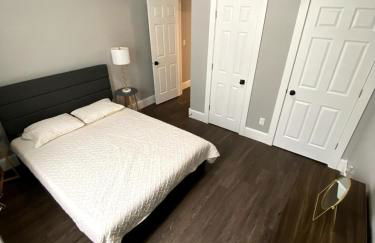 Luxury Condo Near Downtown - Pet Friendly - Foto 12