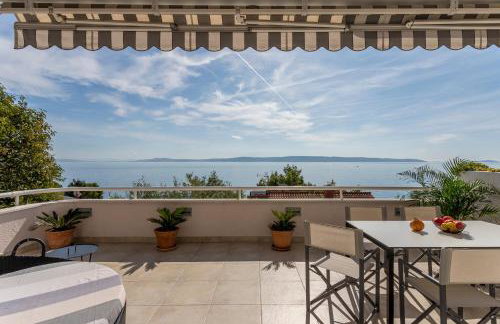 Holiday home Lola, sea on a palm! HEATED POOL - Photo 24