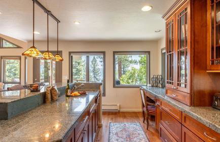 Crystal View by AvantStay Al Fresco Dining w View of Lake Tahoe Crystal Bay - Foto 12