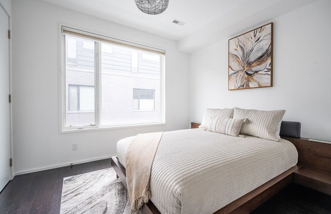 Luxury Townhouse in Downtown Toronto - Photo 12