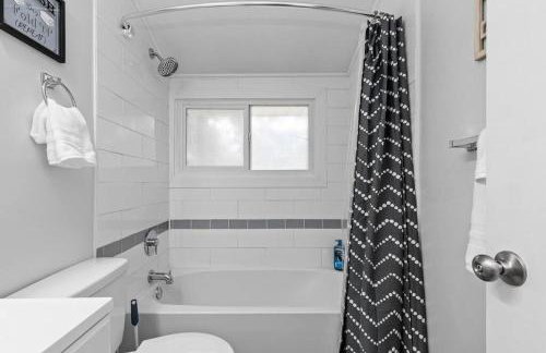 The Bamboo House! Dog-Friendly Home n RVA Sleeps 8 - Foto 13