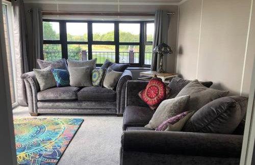 Couple’s Lodge With Hot Tub - Foto 45