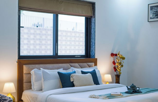 ELIVAAS 5 BHK With Pvt Pool - Zenora - Foto 4