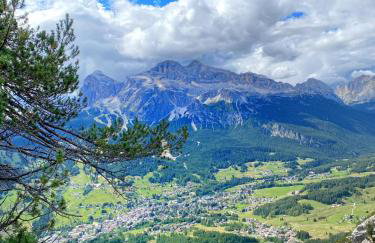 Exclusive Central Chalet, 5 min Sky Slopes, Garage - Foto 29