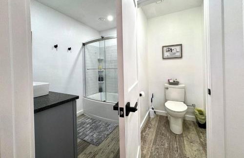 Cozy Cabin w Private Hot Tub and Fire Pit - Foto 22