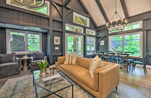 Trillium Home with Golf Course Views and Fireplaces! - Foto 6