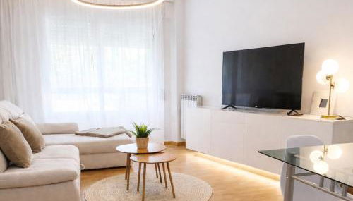 Apartamento Lardero Garnacha Rioja Aire Acondicionado Wifi bus búho - Foto 3
