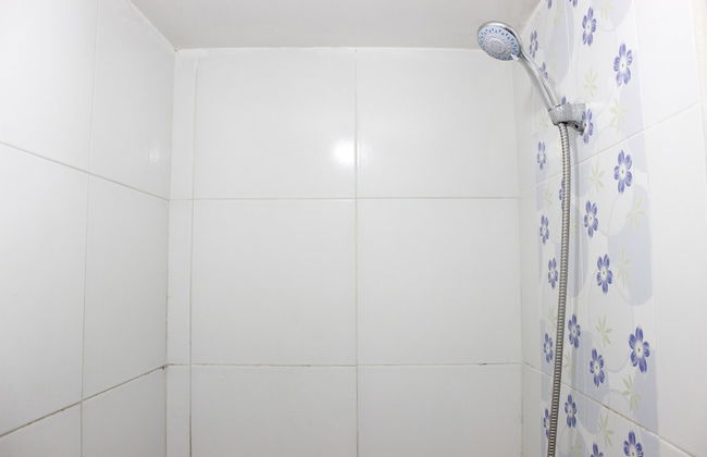 Compact Studio Room The Jarrdin Cihampelas Apartment - Photo 22