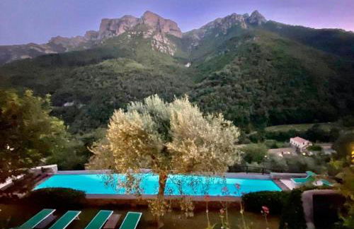 Oliveto stunning property with private garden - Photo 5