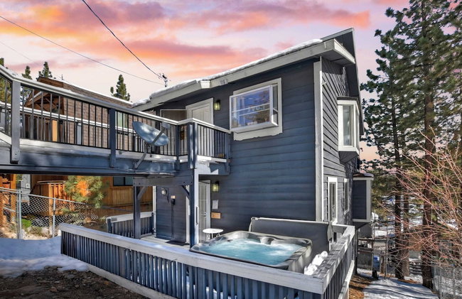 Mountain Palette by Avantstay Hot Tub, Game Room, Deck, Sweeping Views! - Photo 98
