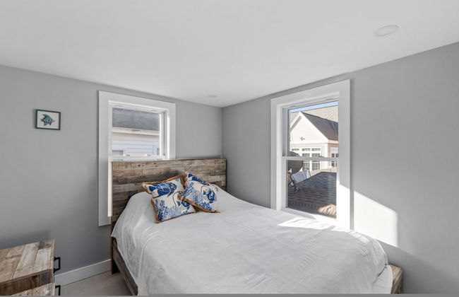 Modern Condo Perfect For Winter Rental - Photo 8