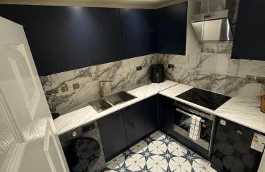 Marble blue flat, City of Gloucester - Foto 19