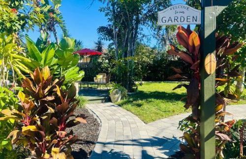 Tropical escape Pool Garden & Patio Near Tampa - Foto 8