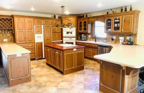 Longview Lake Getaway 4-Bedroom house - Foto 8