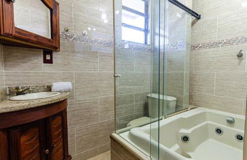 Excelente apartamento no melhor point de Itaúna a 100 m da praia - Foto 19