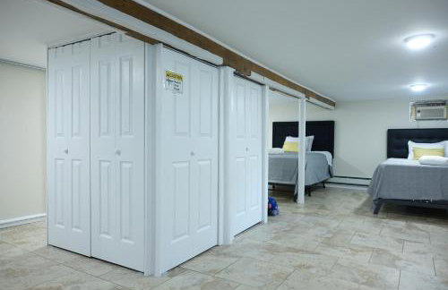 Best EWR Airport Studio-Hot Tub-Free Parking - Foto 30