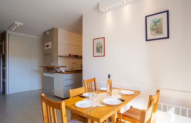 1 bedroom Apartment in Bormes-les-Mimosas with swimming pool and garden - Photo 8