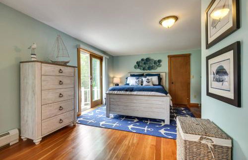 Enchanting Waterfront Sorrento Home with Deck! - Foto 17