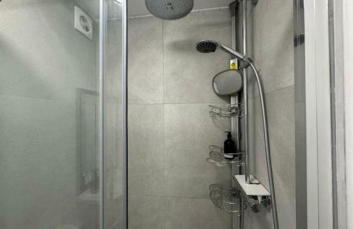 Delightful Self Contained Garden View Retreat - Foto 7