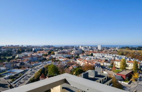 Skyview 2BR with Balcony and Garage - Foto 43