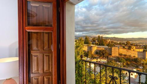 Genteel Home Mirador de San Cristobal - Photo 5