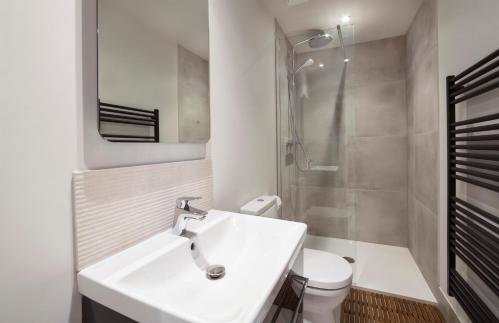 The Old Hotel - Photo 69