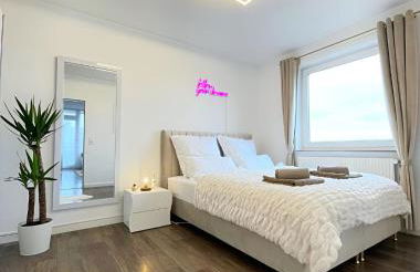 REGENCY Apartments - Zentrale 50m2 Wohnung I Balkon I Wasserblick I WiFi I Netflix - Foto 2