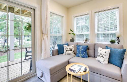 Cozy Cottage Minutes to Downtown Southport! - Foto 4