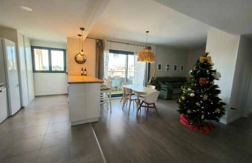 Atico con piscina, golf, vistas al mar - Photo 48