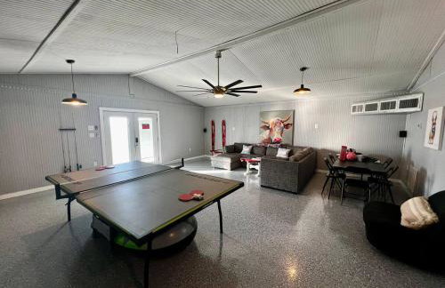 Cedar creek lake front home with Gorgeous Sunset - Foto 2