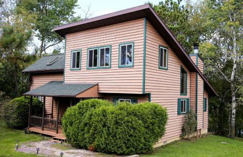 Lakefront Cabin Rental with a Paddle Boat near Wisconsin Dells, Wisconsin - Foto 1