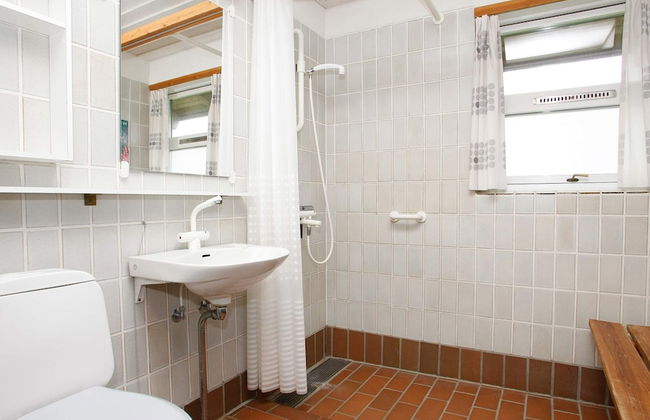 6 Person Holiday Home on a Holiday Park in Hanstholm - Foto 42