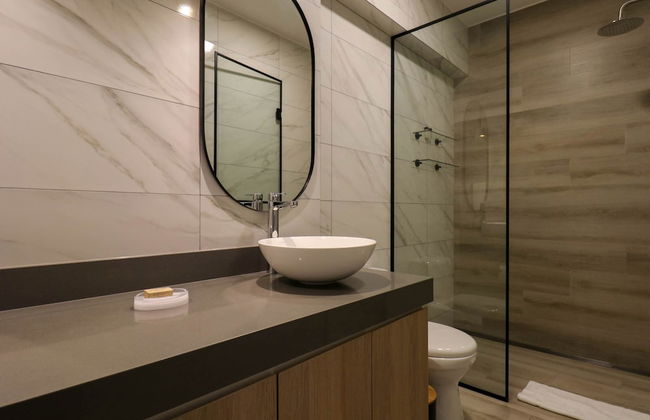 w Charming 2BR w Balcony in Miraflores - Photo 27