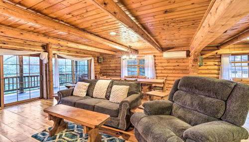 Spacious Cabin with Decks Near Saratoga Springs - Foto 2