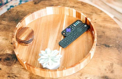 Giggling Creek Cottage - BedJet! King Sized! Gazebo, 45 Acres, Arcades, Nintendo, more - Photo 20