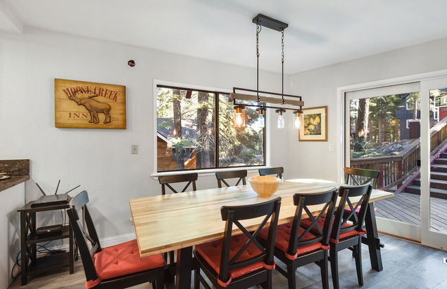 Modern Rustic Retreat - Photo 12