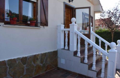 Cómodo y coqueto chalet con jardín en Argoños - Foto 13