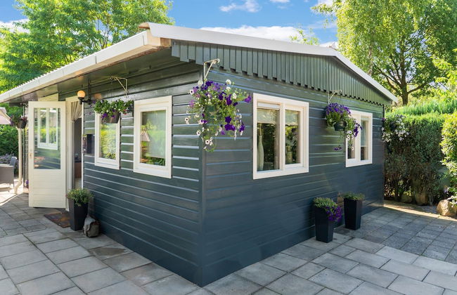 Lovely Wooden Chalet With Garden in Reutum - Photo 32