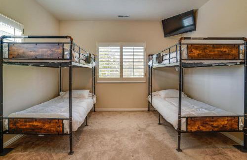 Elegant 6,300-Sq-Ft Family Home with Hot Tub in Orem - Photo 25