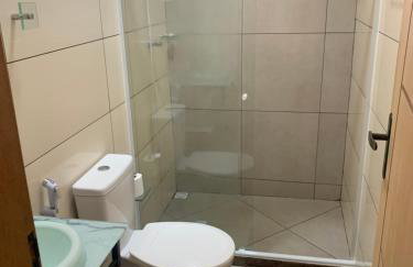 Casa espaçosa com Piscina próximo a Praia e lagoa - Foto 15