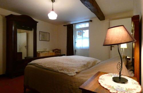 Escapade Paisible: Gîte pour 8 à Saint-Hilaire-sur-Yerre, Jardin Clos, Proche Chateaudun et Chartres - FR-1-581-131 - Foto 23