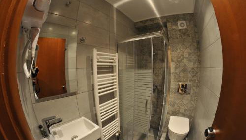 Η ΦΛΩΚΑΤΗ - Foto 4