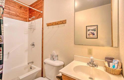 Cozy, Secluded Davis Cabin on 60 Wooded Acres - Foto 10