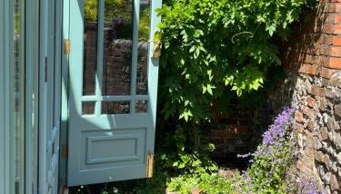 Pretty Cottage in Central Lewes - Photo 3