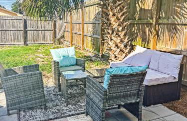 OceanView Oasis - Relax with Hot Tub, Breakfast, Fire Pit & Putting Green! - Foto 44